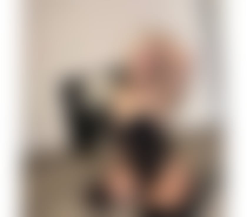 Escorts South West London Sutton - Photos for HOT PETITE 🇧🇷❤️ NEW IN TOWN