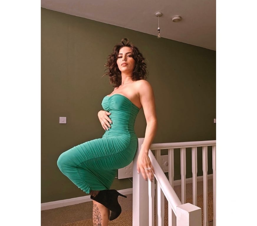 Escorts Reading Reading Town Centre - Reading - Photos for HELLEN🔞HOT GIRL💯GENUINE PHOTOS - PARTY🍾🥂