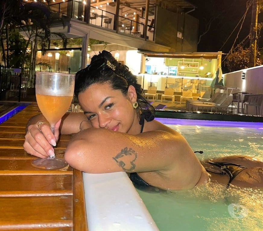 Escorts North West London Burnt Oak - North West London - Photos for Brazilian FULL SERVICE .My name is Bibi, 24.