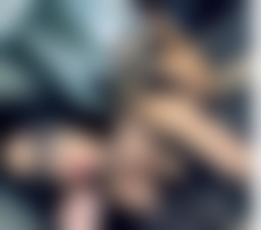 Escorts Merseyside Liverpool - Photos for Slim🥰 girls best masaj party🥳for incall outacll