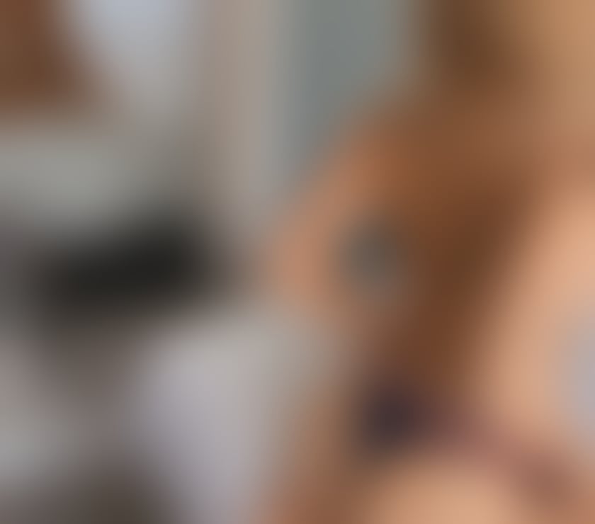 Escorts South West London Sutton - Photos for Party girl just outcall xxxx