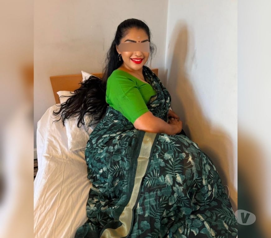 Escorts West London Hounslow - Photos for ROOPINI SOUTH INDIAN TAMIL NADU GIRL NEW ENTRY HOUNSLOW