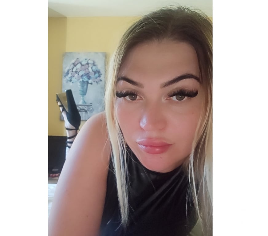 Escorts Somerset North Somerset - Photos for Larry only outcall full service included