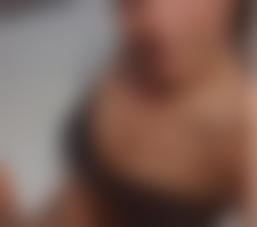 Escorts Hertfordshire Welwyn Hatfield - Photos for Brunette and sexy later in the night