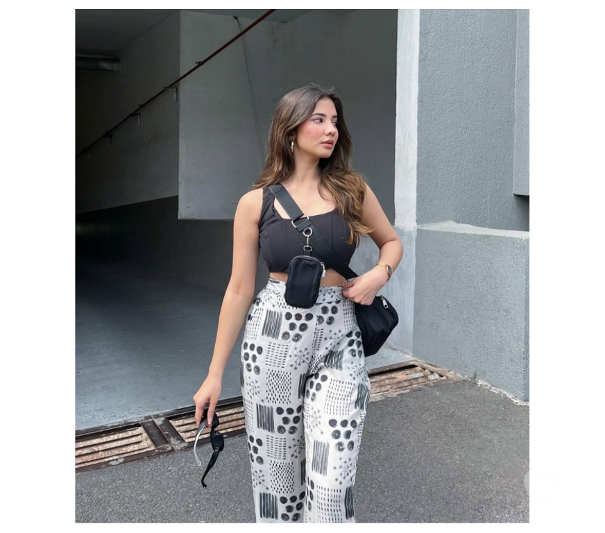 Escorts Glasgow Glasgow City Centre - Glasgow - Photos for Elegant Indian Companion – Discreet & Friendly