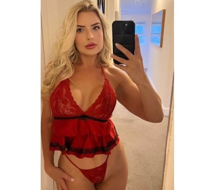  Escorts Northolt Ealing - Photos for New Erika 🥰🤩Best service❤️ NO Rush🍾 party girl