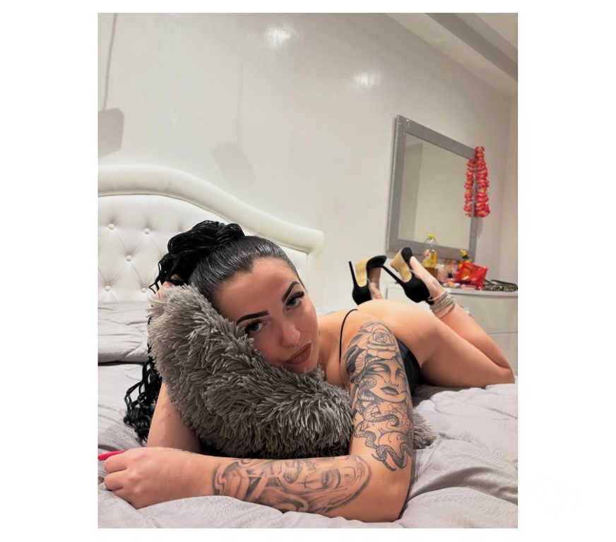 Escorts Greater Manchester Oldham - Photos for ❤️😳best brunette in town😳❤️