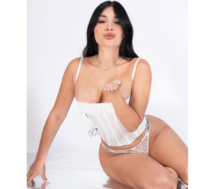Escorts Renfrewshire Paisley - Renfrewshire - Photos for Rafaella BEST BRAZILIAN BRUNETTE