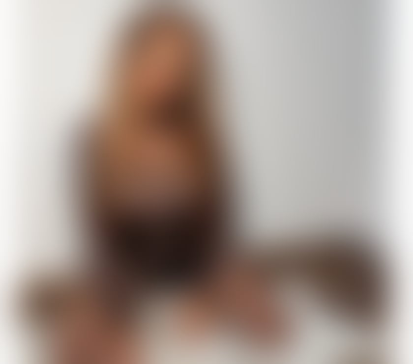 Escorts West Sussex Chichester - Photos for GORGEOUS BLONDE MILF-PARTY WOMAN