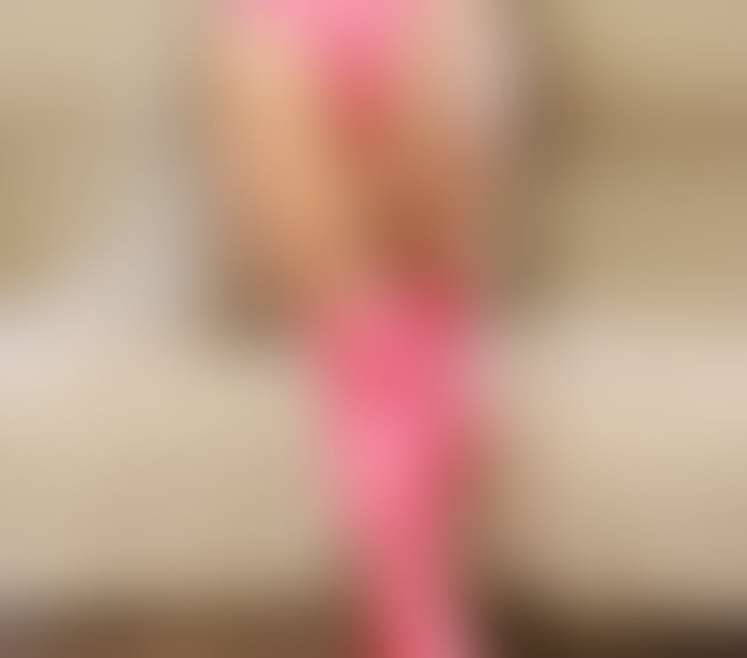 Escorts Bedfordshire Luton - Photos for ELEGANT MATURE BLONDE IN YOIUR AREA