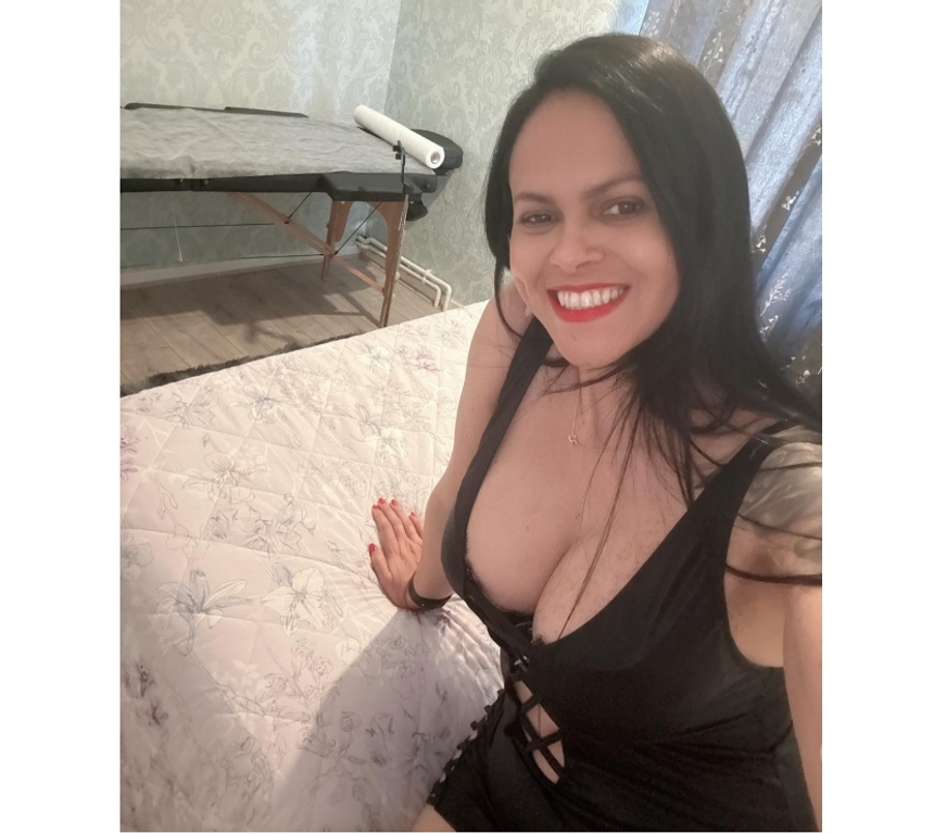 Escorts Wiltshire Swindon - Photos for HOLLYWOOD STAR- ⭐