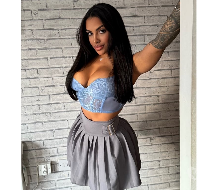 Escorts West Yorkshire Leeds - Photos for Lary 🍑 🇧🇷 Hot Brazilian Brunette 🔞