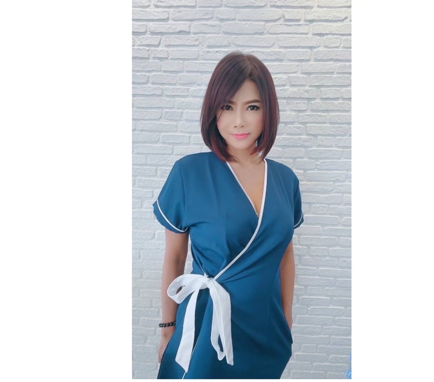Escorts Surrey Tandridge - Photos for Gorgeous Thai lady, 36DDhere for fun times 😉