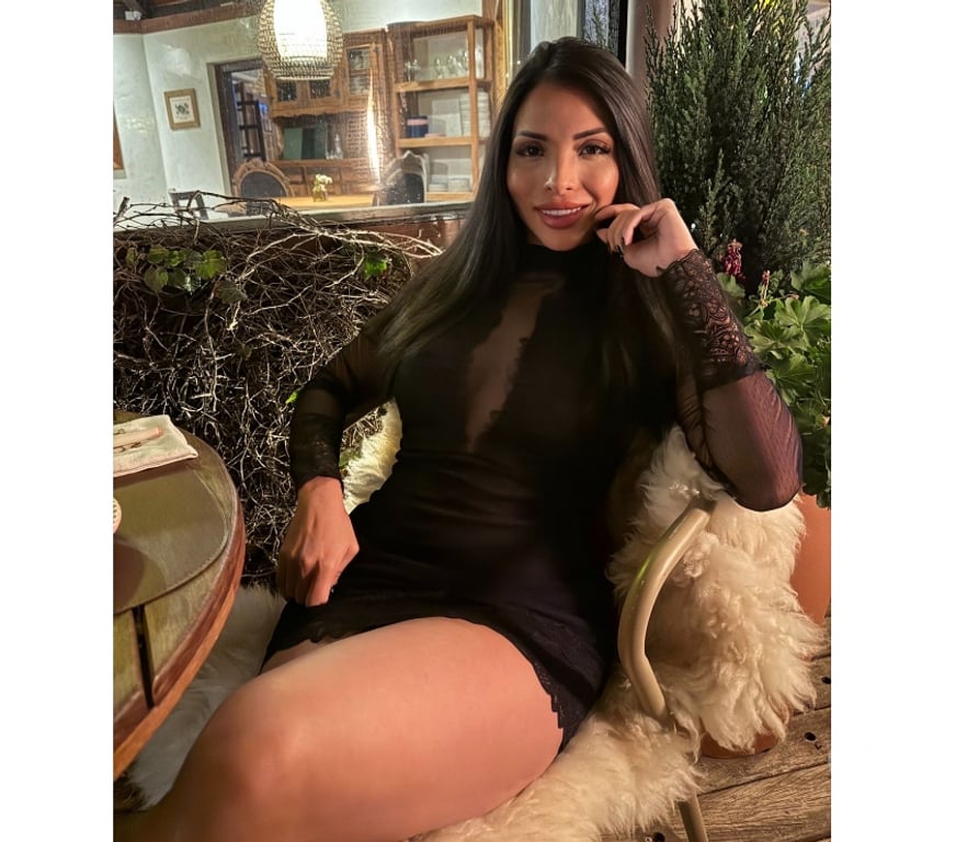 Escorts East London Newham - Photos for VALENTINA 💦😈BRAZILIAN 🇧🇷PARTY GIRL🍾😍