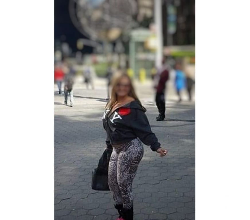 Escorts West London Hounslow - Photos for Experience woman 👩 ❤️mature blond