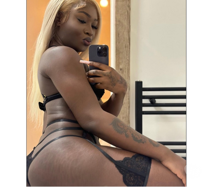 Transsexual East Croydon (Tramlink) Station South East London - Photos for British Blackbarbi 💅🏿East Croydon