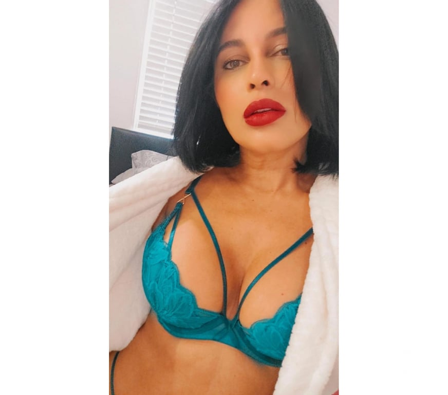 Escorts West Midlands Birmingham - Photos for ✨ Gaby – The Ultimate Party Girl in Town 🔥🌙