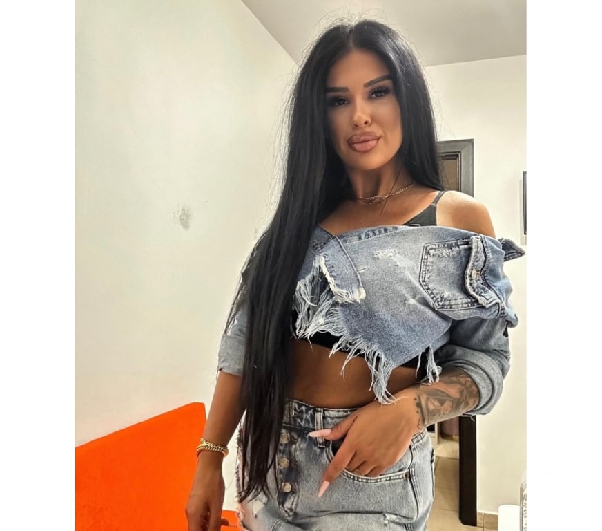 Escorts Gloucestershire Gloucester - Photos for Busty Kelly ❤️ First time in your town 🎀 Genuine 💯
