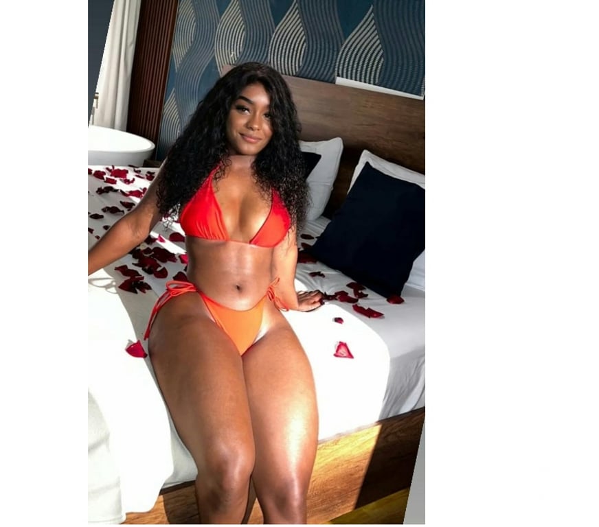 Escorts Warrington Warrington Town Centre - Warrington - Photos for Hi, my name is Emily Sweet petite girl, fun and naughty