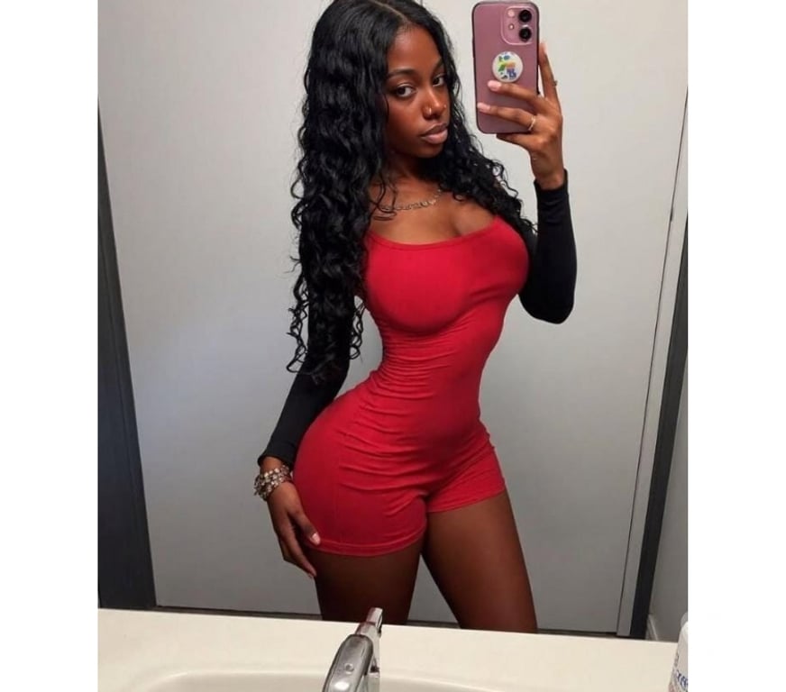 Escorts West Yorkshire Bradford - Photos for Kriss ππ whatsapp me ππ