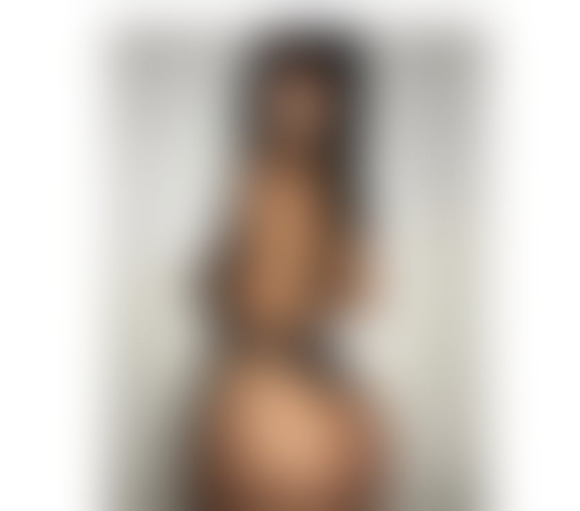 Escorts Manchester City Centre Manchester - Photos for Hey i am elli nwe in town 24 h party 🥰