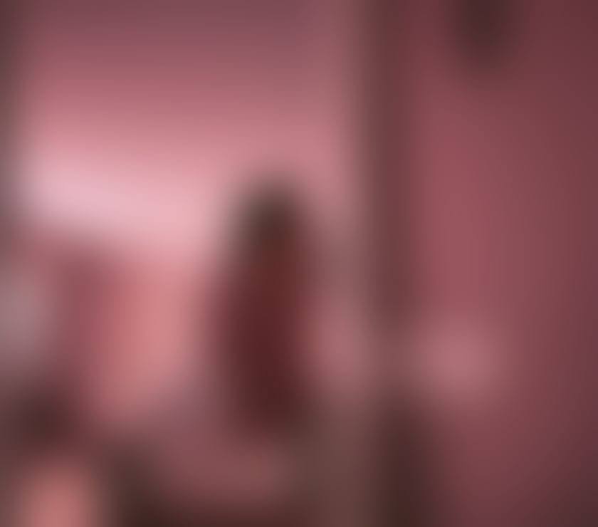 Escorts South East London Plumstead - South East London - Photos for Latina heat 🥵 Roxana party Girl 🌹