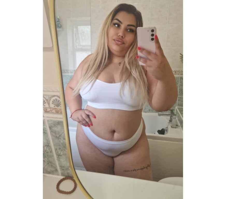 Escorts North London Edmonton - North London - Photos for Chubby ajlin new girl in edmonton x