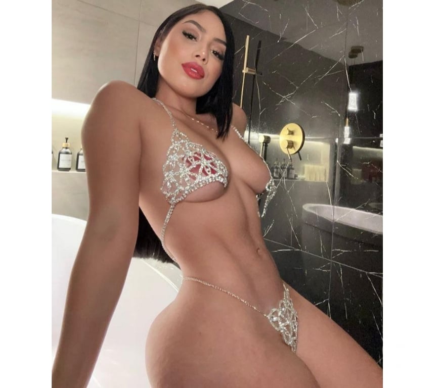 Escorts East London Old Street - East London - Photos for 🍑👙 ELEGANT SARA BEAUTY BRAZILIAN GIRL🍑👙