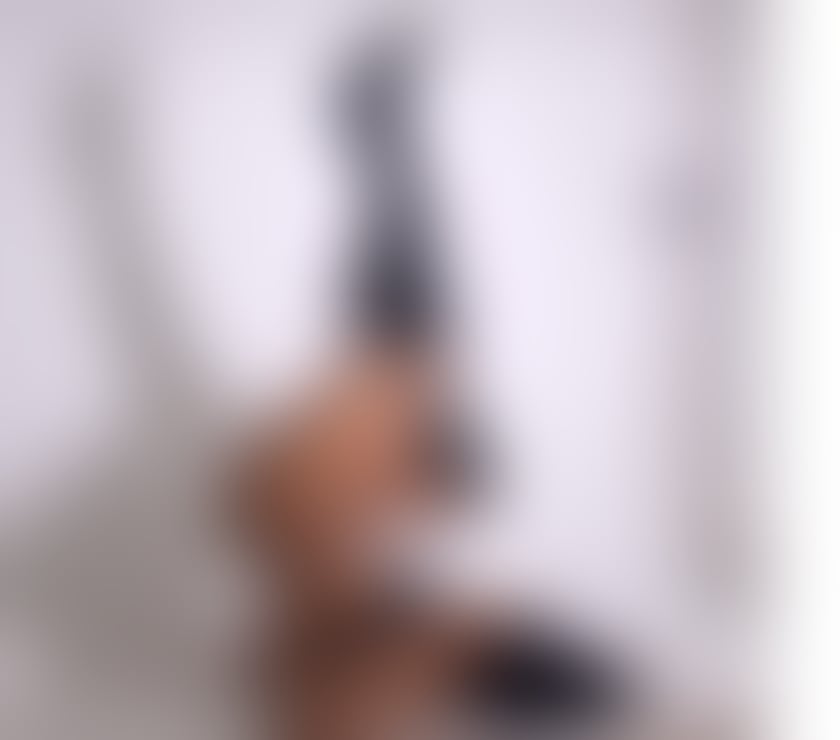 Escorts East London Gants Hill - East London - Photos for Bruna , Brazilian party girl sensual & seductive part