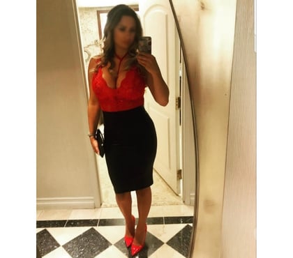  Escorts & Erotic Massage Amen Corner Bracknell Forest - Photos for 🌸HOT GIRL 🔥 ATTRACTIVE🥰 REAL ⭐️ PARTY 🍭