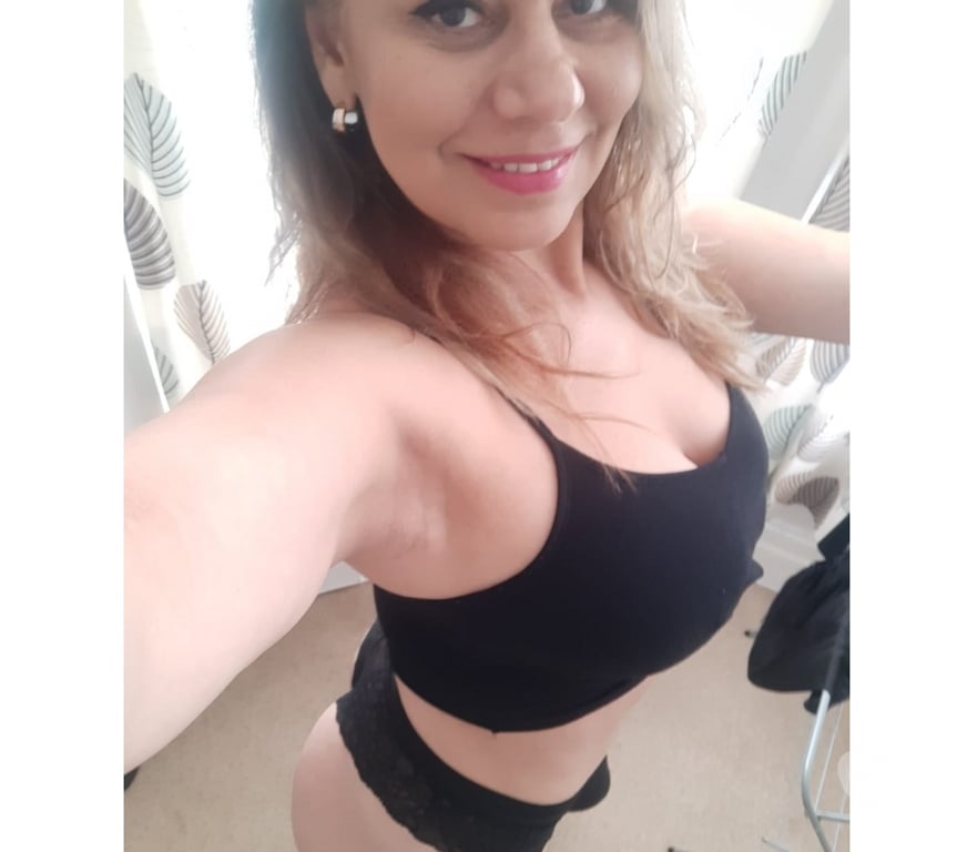 Escorts County Durham Darlington - Photos for Horny Latina LOLA!🍑