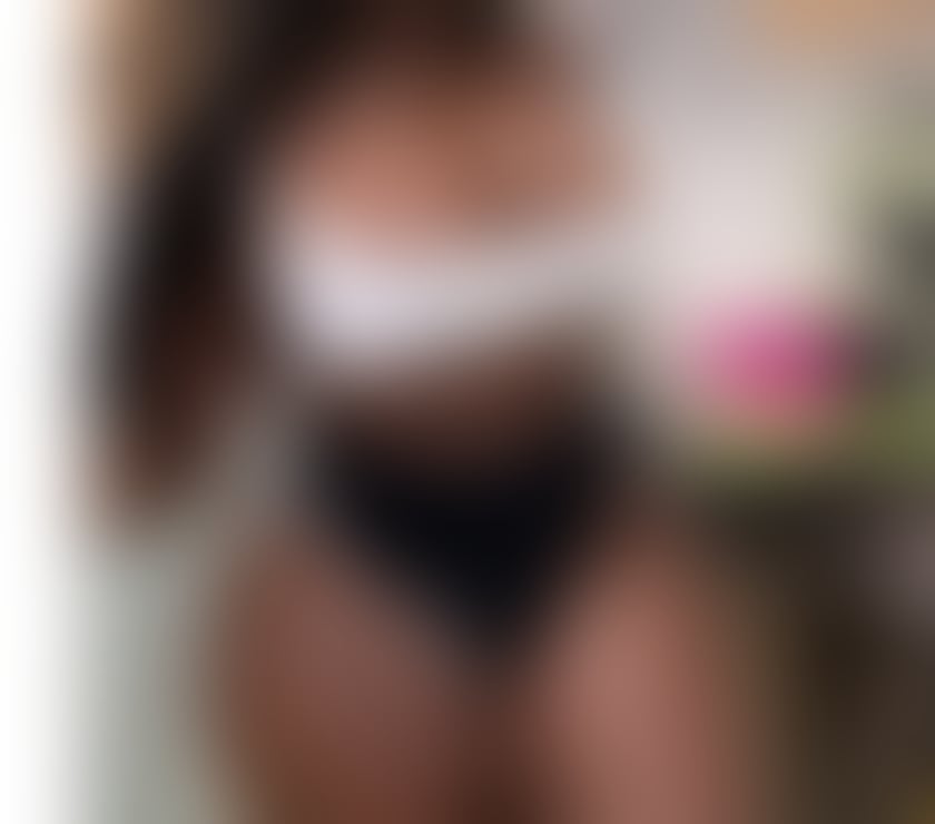PARTY EBONY BIG BOOBS IN BARKING ❣️