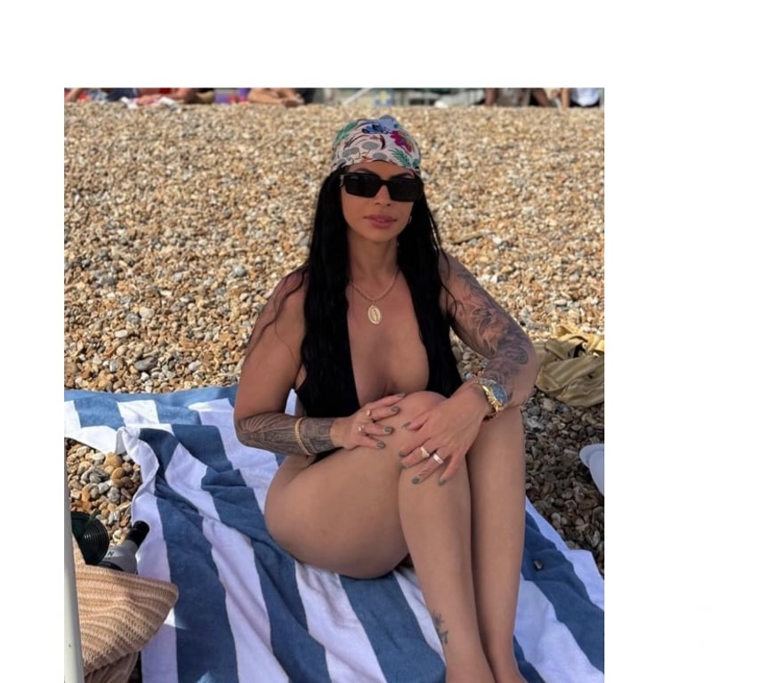 Escorts Norfolk Great Yarmouth - Photos for Leona new!! Few days best GFE