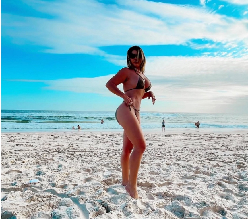 Escorts Suffolk Ipswich - Photos for Brazilian girl party 😎