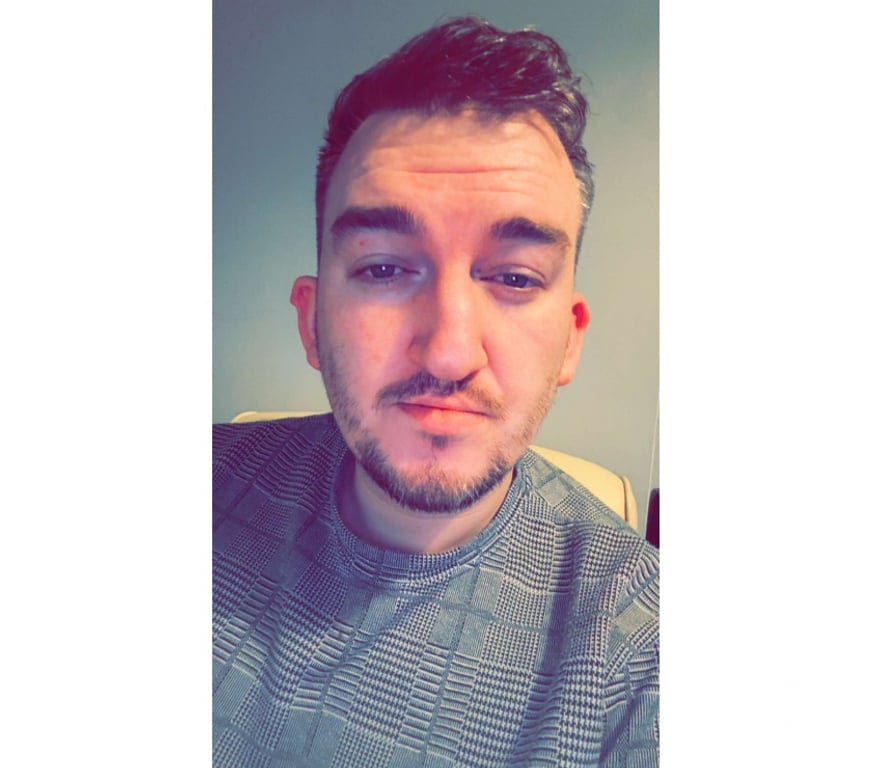 Gay massage Glasgow Barrhead - Glasgow - Photos for Straight married guy here for guys.