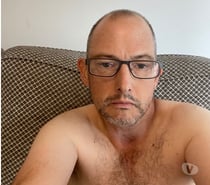 Looking for a bi couple or bi guy to show how to be bi