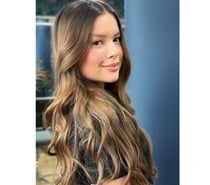 ✨🌹 EMILY STUNNING 🌹✨ NEW IN TOWN