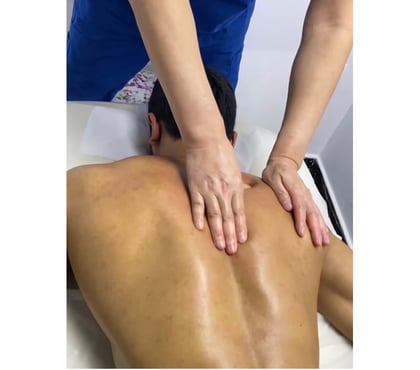Escorts Watford High Street Station Watford - Photos for Full body relaxing deep tissue massage