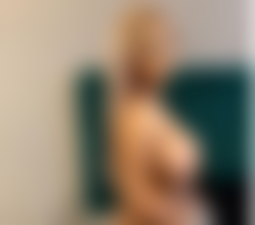 Escorts West London Hounslow - Photos for Hi guys I’m Emma call me for service or text me 💋