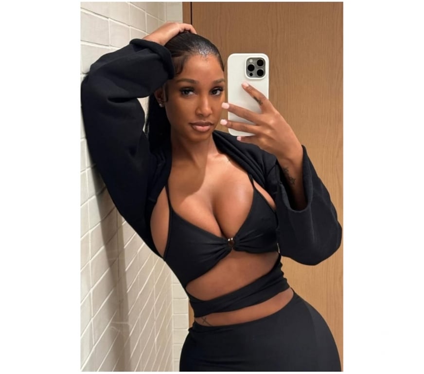 Escorts Shropshire Telford and Wrekin - Photos for 🍓SEXY SUIT CURVY 🍓NEW-NO RUSH 💯PARTY LADY