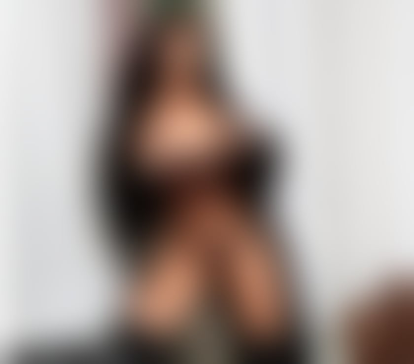 Escorts West Midlands Coventry - Photos for MIA NEW HERE FROM BR 🇧🇷