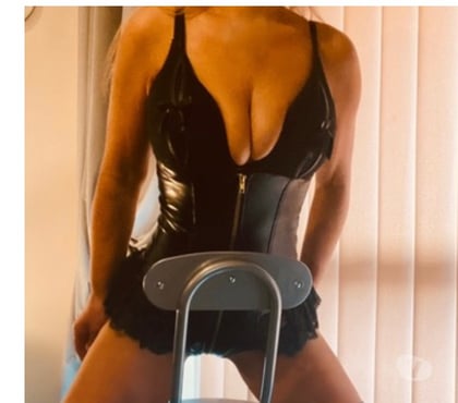 Escort Edinburgh Edinburgh - Photos for Genuine , Hot horny busty blonde Scottish milf