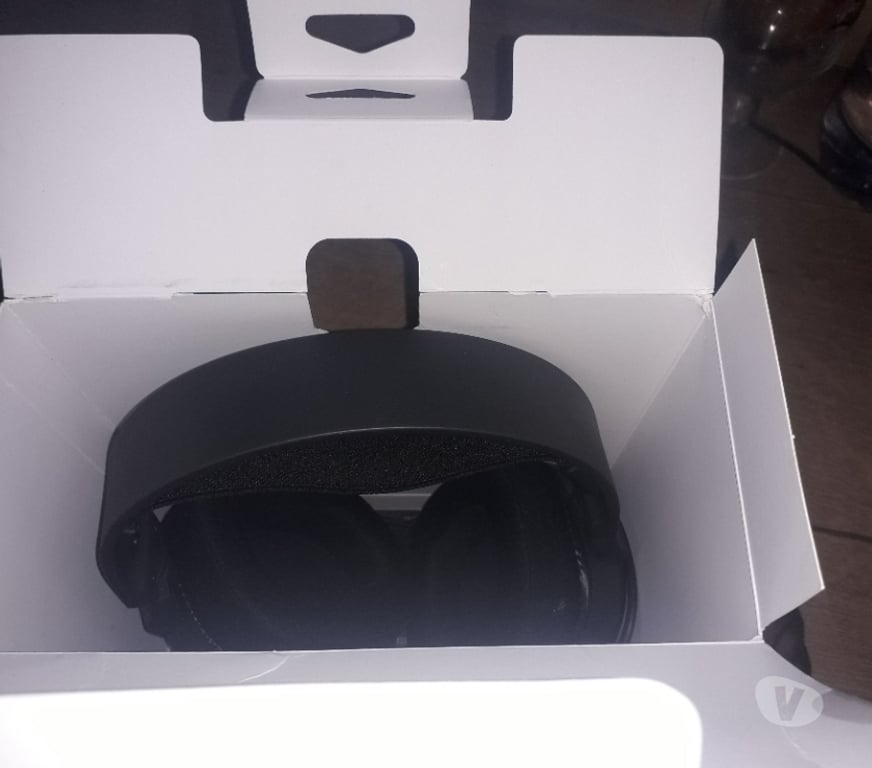 Cheap DVDs North London Edmonton - North London - Photos for Gioteck TX5+ Wireless BLUETOOTH DUO GAMING HEADSET