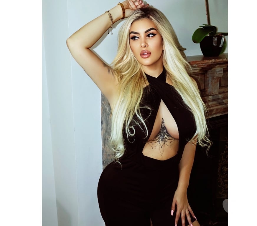 Escorts South West London Vauxhall - South West London - Photos for 🔥🔥🔥THE STUNNING🔥🔥🔥BLONDE GIRL🍑BigASS