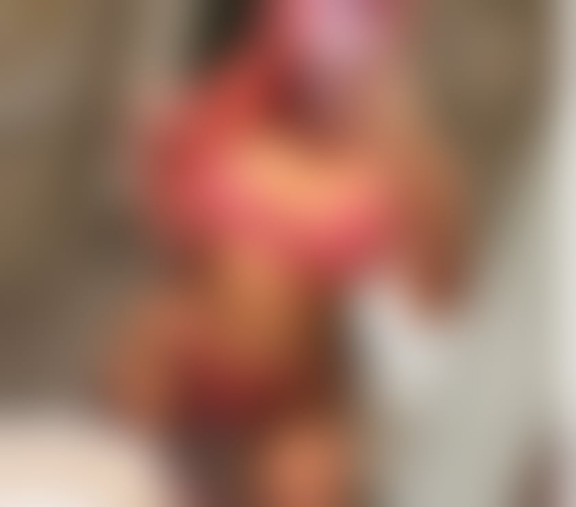 Escorts East London Poplar - East London - Photos for PARTY PINK CURVY