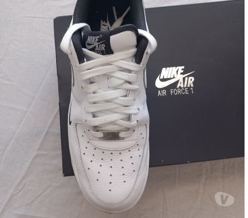 hand made dresses Devon Plymouth - Photos for ABSOLUTE BARGAIN - Classic Nike Air Force 1 07 Trainers Whit