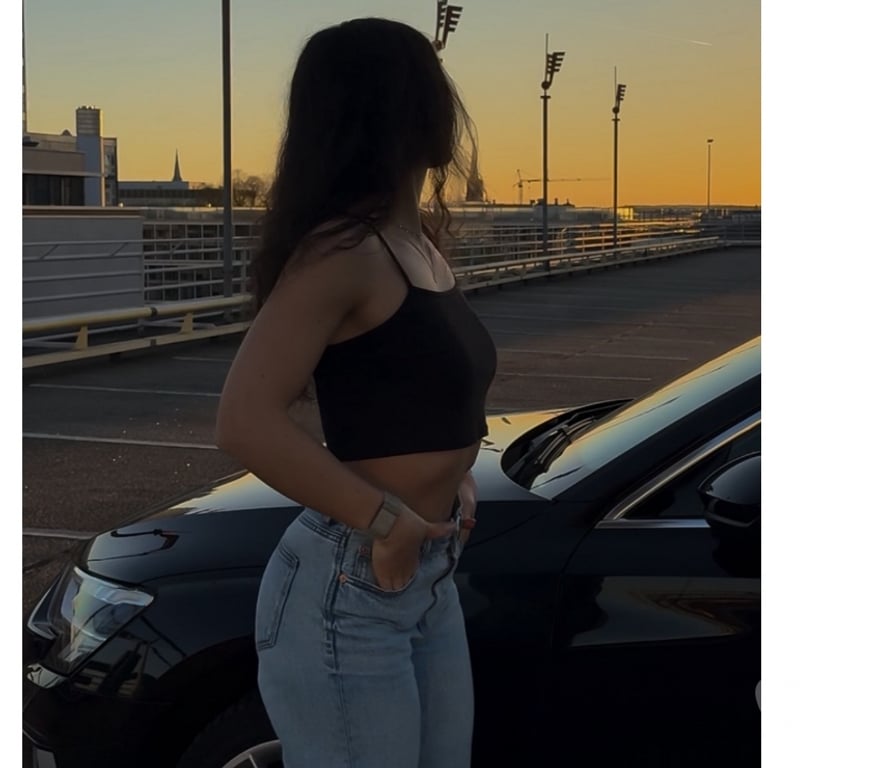 Adult Entertainment Cambridgeshire Cambridge - Photos for Tight brunette here to please ππ₯΅ππ¦