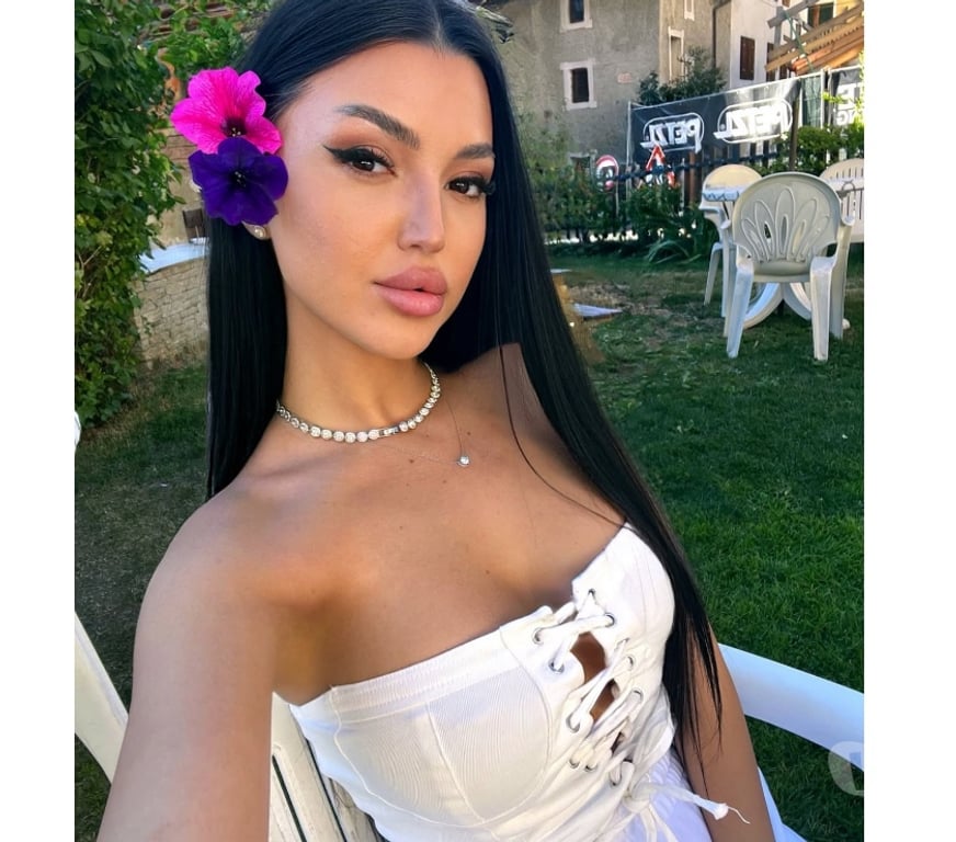 Escorts Hertfordshire St. Albans - Photos for ✨ Surrender to Desire ✨— SANDRA YOUR MUSE 💖