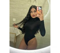 Hot 🔥 Ariana party full service
