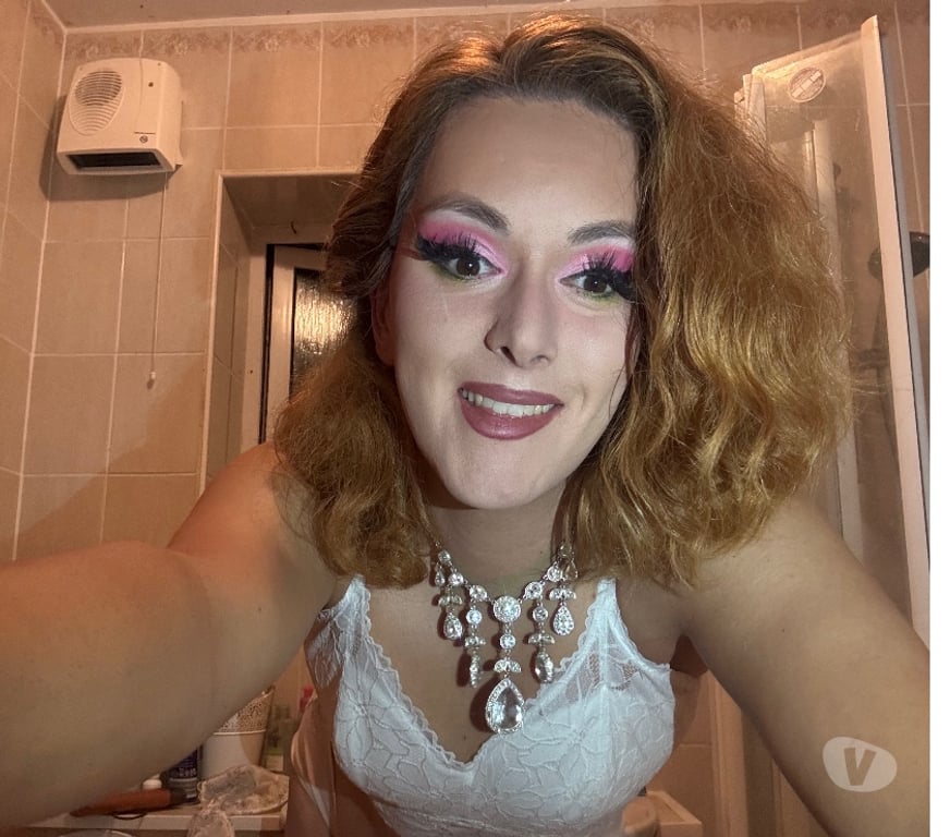 Trans Escorts South West London Wimbledon - South West London - Photos for British Trans Doll Ready and Available for your Pleasure
